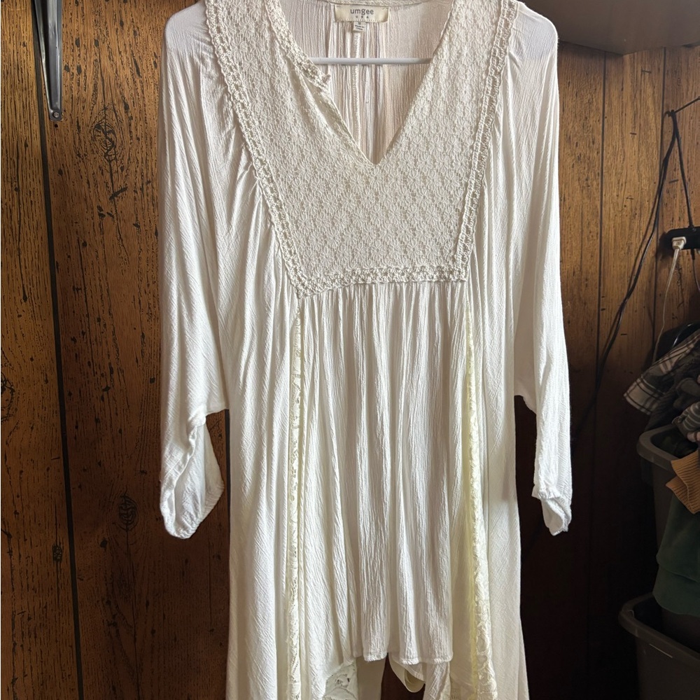 Umgee White Crochet V-Neck Boho Tunic